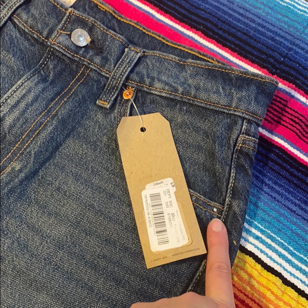 🎨 Mexican Painted Levi’s Jean Skirt Sz 8 29 NWT - Picture 12 of 15